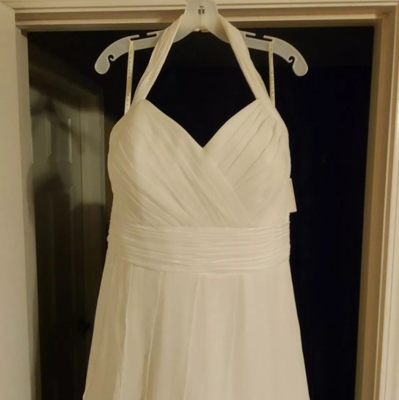 Wedding Gown - Picture 1 of 10